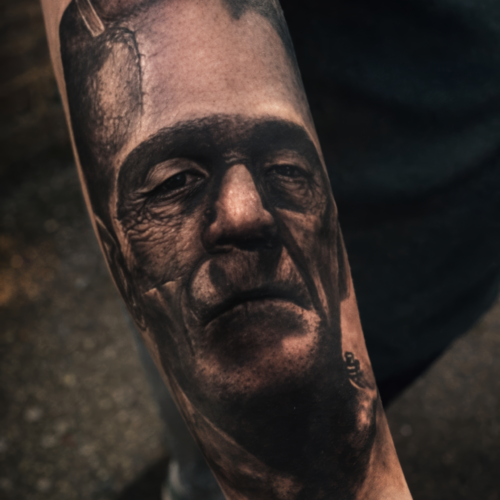 X 43 Upscale 2.8x Face